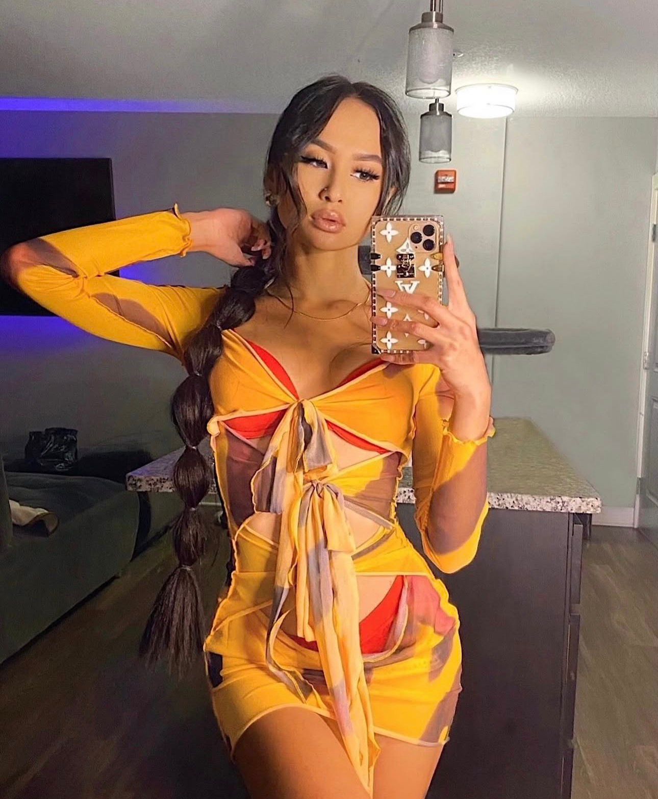 Escort - AMANDA - Ibiza Tops